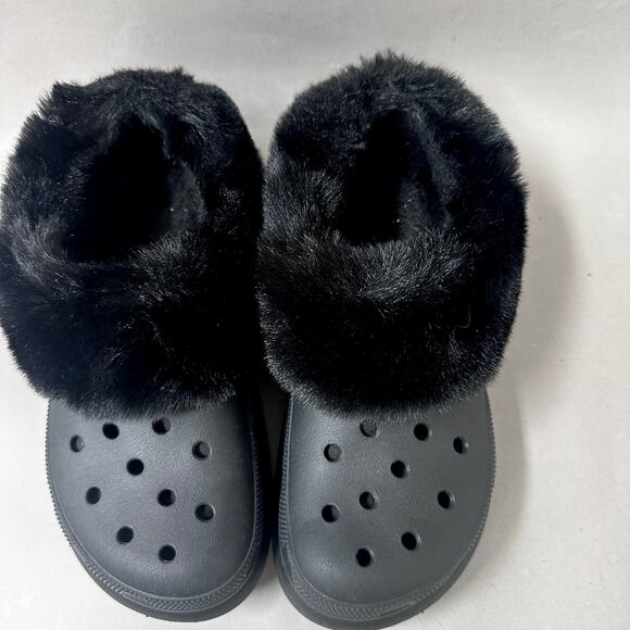 Crocs Furever Crush Platform Clog in Black Plush Women's Size 7 Mens Size 5 - Picture 4 of 15